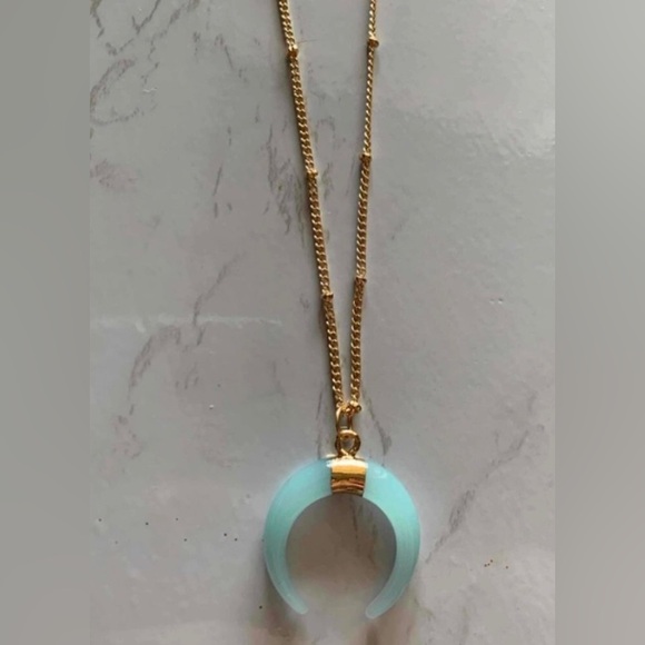 “Jade Horn” Green Tusk Upside Down Crescent Half Moon Wishbone Good Luck Pendant - Picture 10 of 14